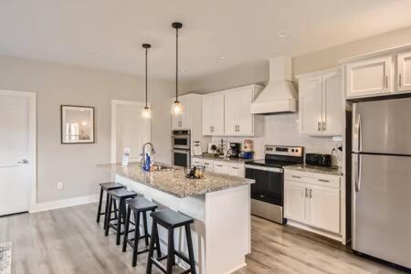 New Build 5 Min To Broadway Sleeps 10 Nashville Exterior foto